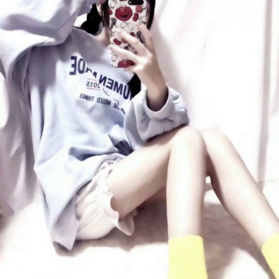 16张只露腿的双人闺蜜部位头像 高清女生头像素材