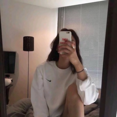 24张高清伤感女生真人头像 当下流行的氛围感头像合集