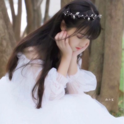 18张高清唯美白色婚纱女生微信头像合集