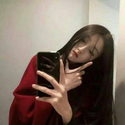 女生红色系QQ头像来啦！16张高清时尚范的潮流女头合集