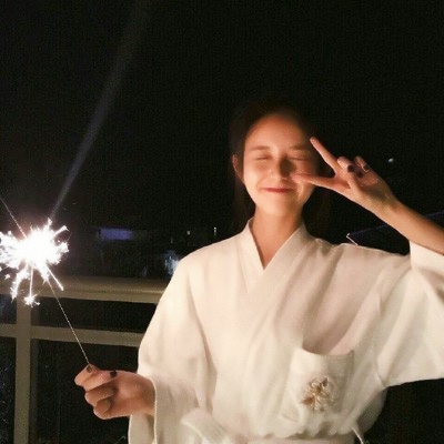 24张高清真人唯美闺蜜头像 双人配对款都在这里