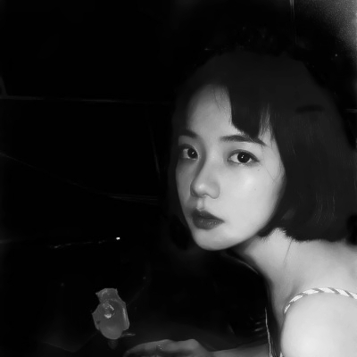12张高清超酷黑白女生头像 直接存就能用