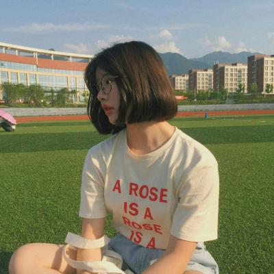 24张高清小清新意境女生QQ头像 氛围感拉满