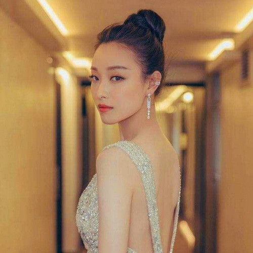 18张高清韵味十足的成熟美女头像 微信气质款合集来了