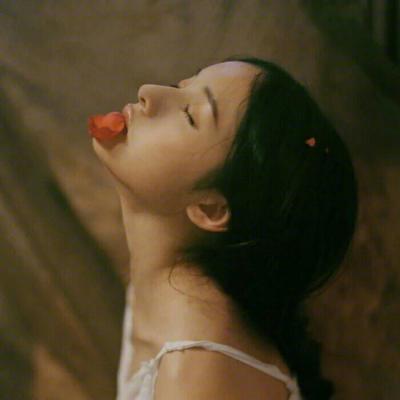 32张高清女生侧脸背影个性头像 快来挑喜欢的