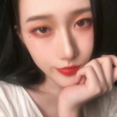 28张高清霸气女孩真人头像 好看又够飒