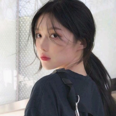 33张高清好看的微商美女头像 适合做微商的吸睛头像