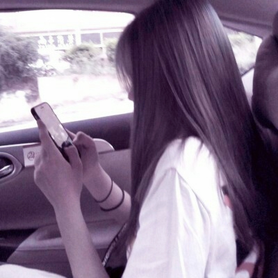 28张清新可爱女生背影头像 高清好看直接存