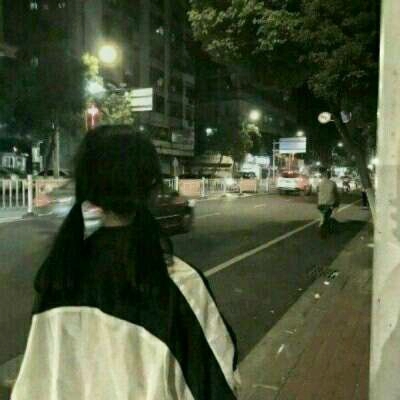 女生专属伤感微信头像合集 24张氛围感拉满