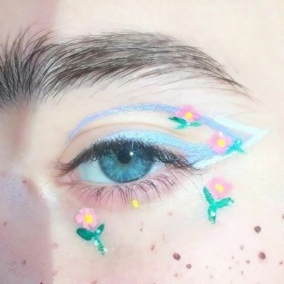 14张高清丧系侧脸女生头像 自带清冷破碎感的眼镜头像