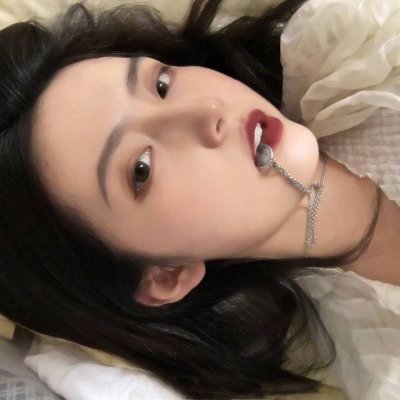 超火的超酷女生头像合集！14张高清又潮流的个性头像