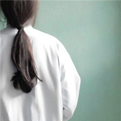 22张高清好看的女生背影唯美头像合集