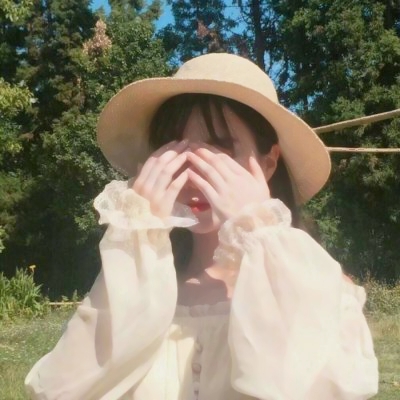 18张高清小清新森系女生QQ头像 氛围感拉满