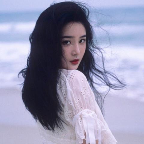 24张高清伤感女生头像 氛围感拉满的QQ唯美头像合集