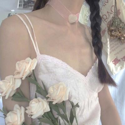 24张高清清纯女生身体部位头像，氛围感拉满