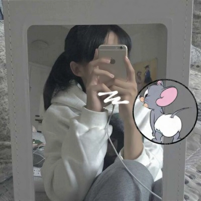 18张高清可爱女生涂鸦头像 潮流感拉满的简约手绘头像