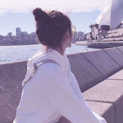 19张高清好看的女生侧面唯美QQ头像合集
