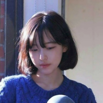 36张清新蓝色系女生微信头像 高清无水印合集