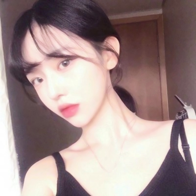 微信头像美女真实高清图 17张好看真人女生头像合集