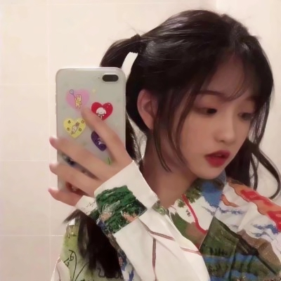 手机控女生看过来！14张个性QQ女生头像安排上了