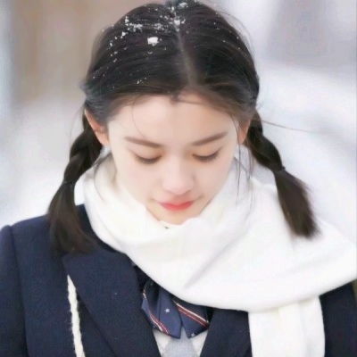 27张高清时尚款女生QQ头像 带社会气息超好看