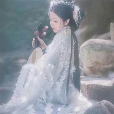 36张古风诗意女生头像 高清氛围感拉满的古风女生头像合集