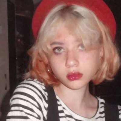 14张高清个性美国女生头像合集