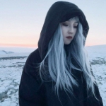 不想用烂大街款？26张有格调的女生微信头像来了