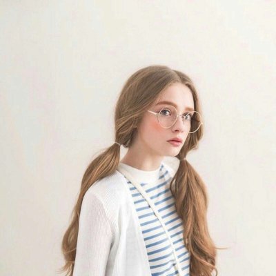 22张高清唯美欧美女生头像 氛围感拉满的女生头像合集