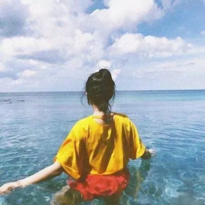 12张超绝淡蓝色小清新女生头像，氛围感直接拉满