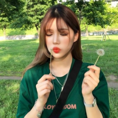 15张高清好看的森系文艺女生微信头像，清新感拉满
