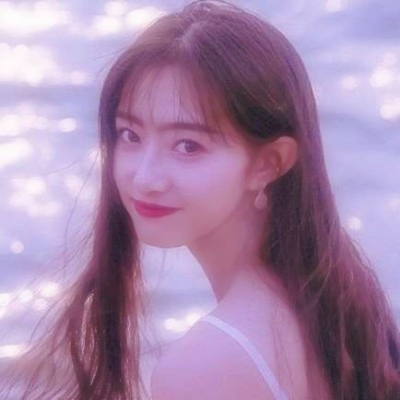 34张高清真人少女唯美意境头像合集