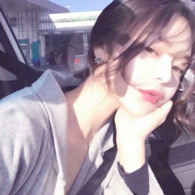 微信头像美女真实高清图 17张好看真人女生头像合集