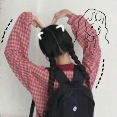 18张高清可爱女生涂鸦头像 潮流感拉满的简约手绘头像
