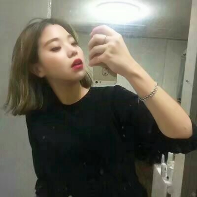 17张个性好看的短发女生高清头像合集