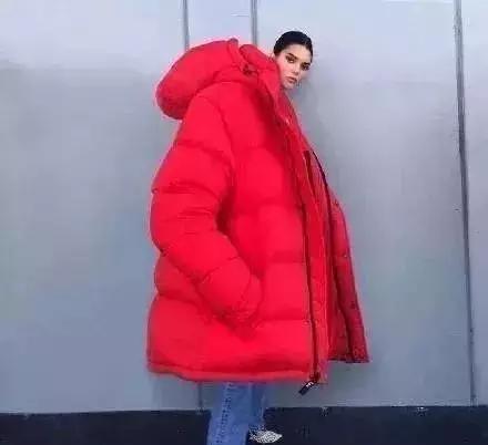 降温天出门怎么穿？这套御寒装备表情包火了