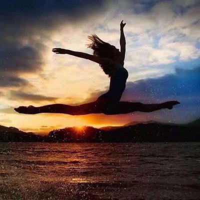 17张氛围感拉满的伤感意境女生头像，高清又唯美