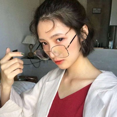 32张高清短发女孩头像合集 好看的女生头像精选