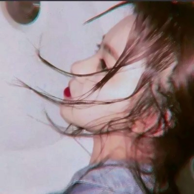 36张高清好看的丧气女生真人头像 唯美又有气质