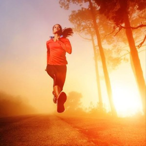 19张高清唯美女生奔跑励志头像 适合当头像用