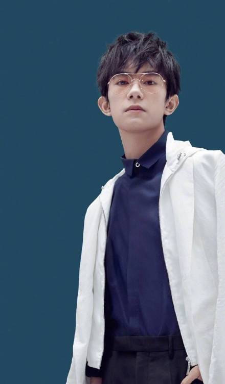 易烊千玺专属手机壁纸合集