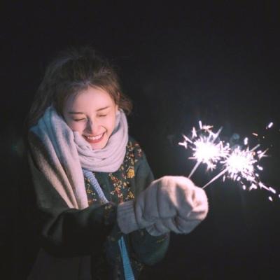 27张治愈感拉满！小清新阳光女生头像合集