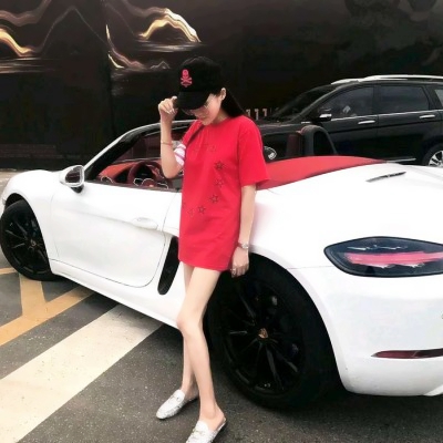 30张高清火辣女生身材头像 女生性感头像合集