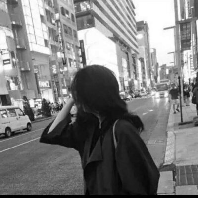 7张氛围感拉满的女生气质背影头像 高清精选