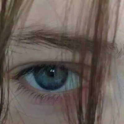 14张高清丧系侧脸女生头像 自带清冷破碎感的眼镜头像