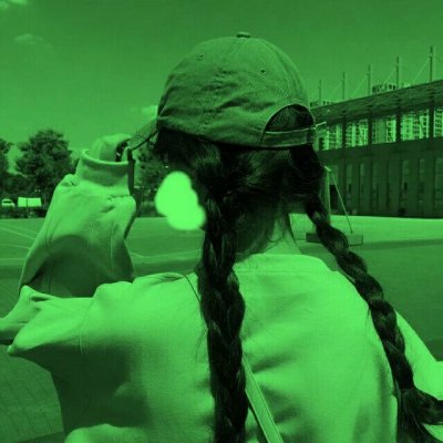霸气又带感！15张高清不露脸绿色系女生QQ头像