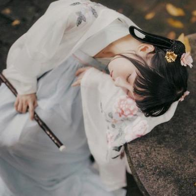 27张高清好看的真人古风女头像合集 风格超多样