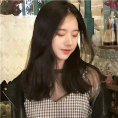 24张高清女生眼神迷茫头像合集