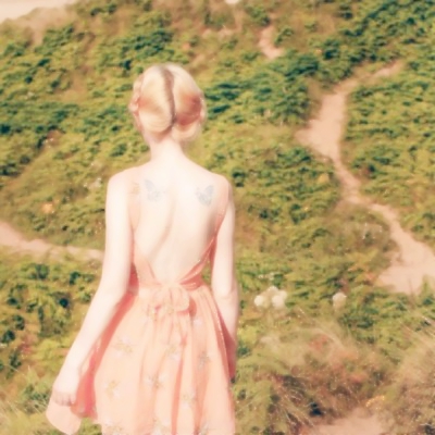 14张高清欧美风女生头像合集 氛围感拉满的欧美范女头