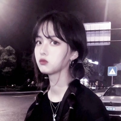 31张高清霸气小姐姐头像 新款好看的女生头像合集
